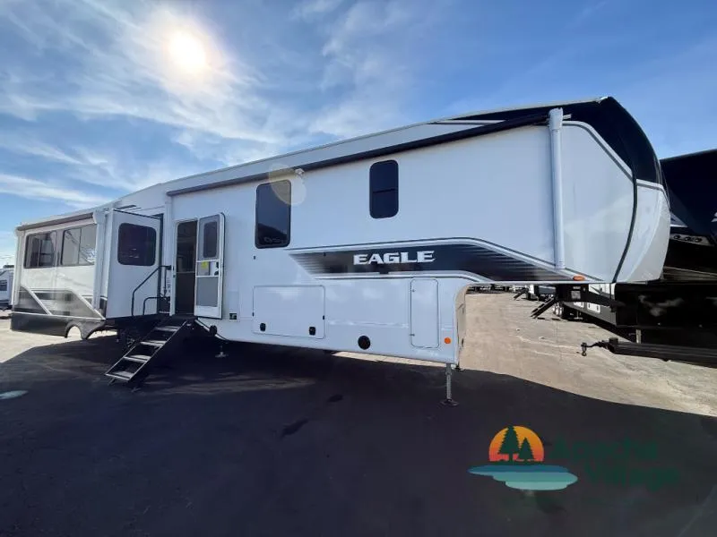 2026 Jayco Eagle 370FBTS - Photo 2