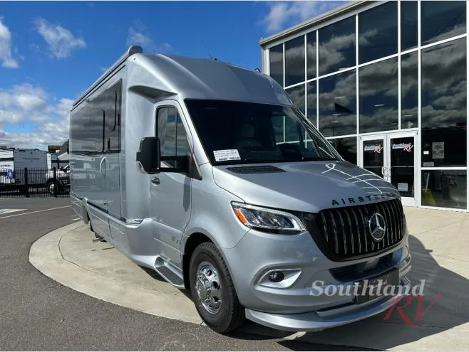 2026 Airstream Atlas Murphy Suite - Photo 2