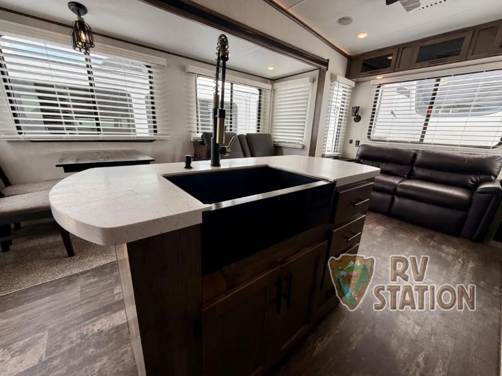 2022 Forest River Sabre 36BHQ, Photos photo 33