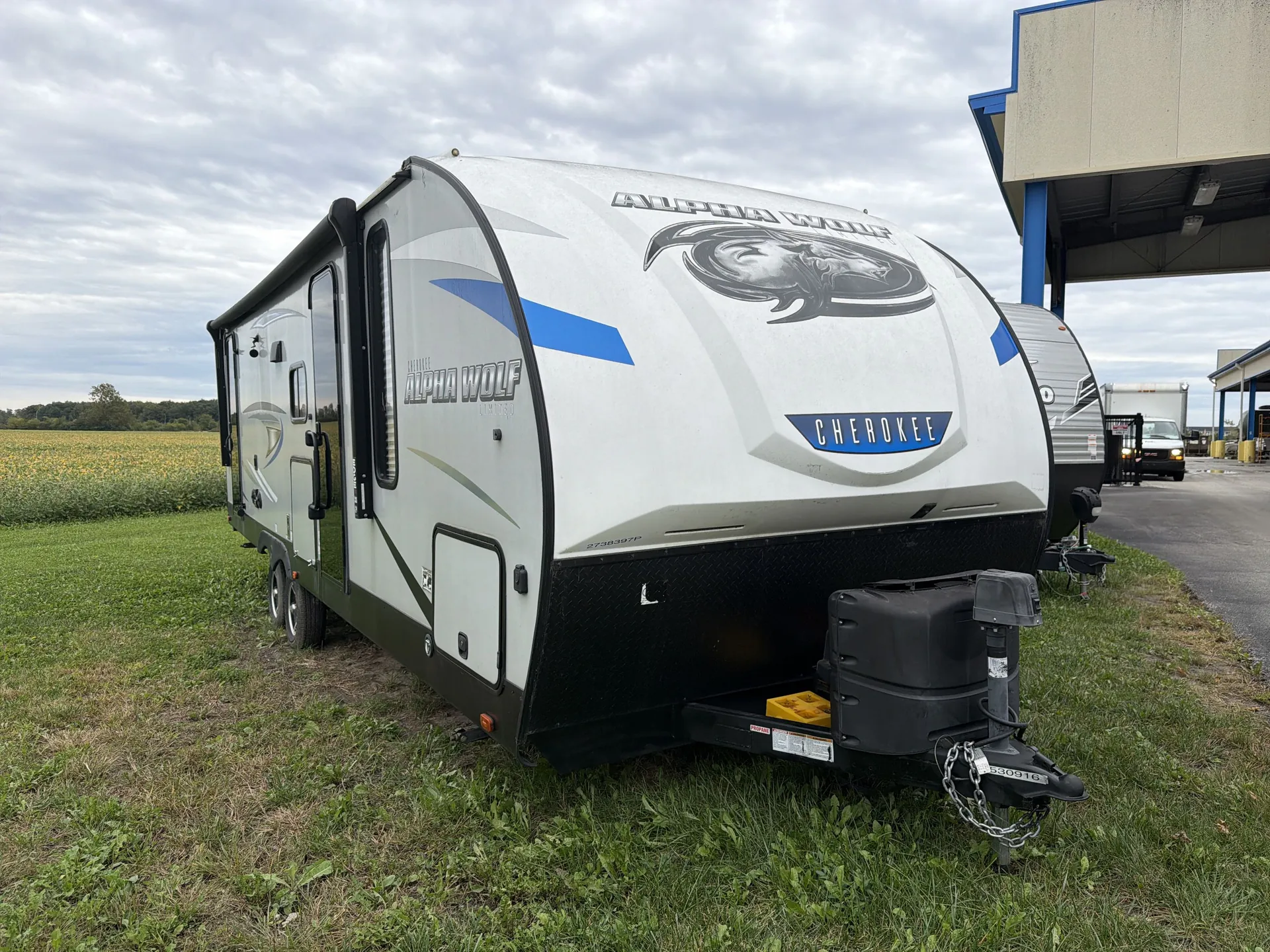 2021 Forest River Cherokee Alpha Wolf 26DBH-L