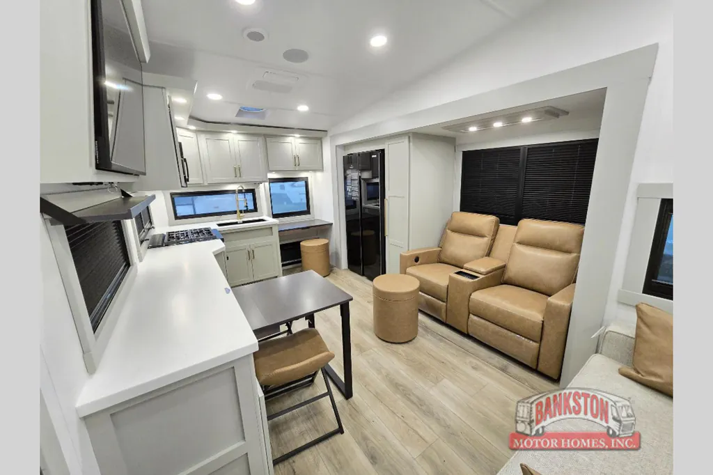 2026 Brinkley Model Z 2680, Photos photo 9