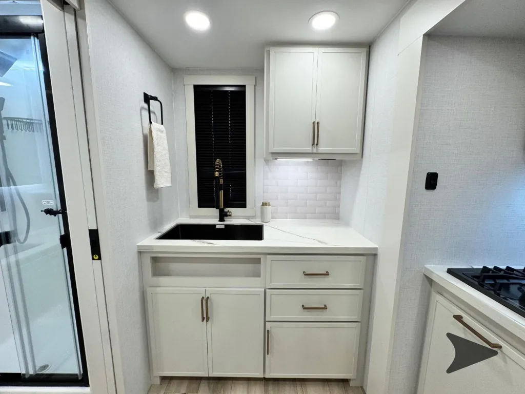 2026 Brinkley Model I 235, Photos photo 38