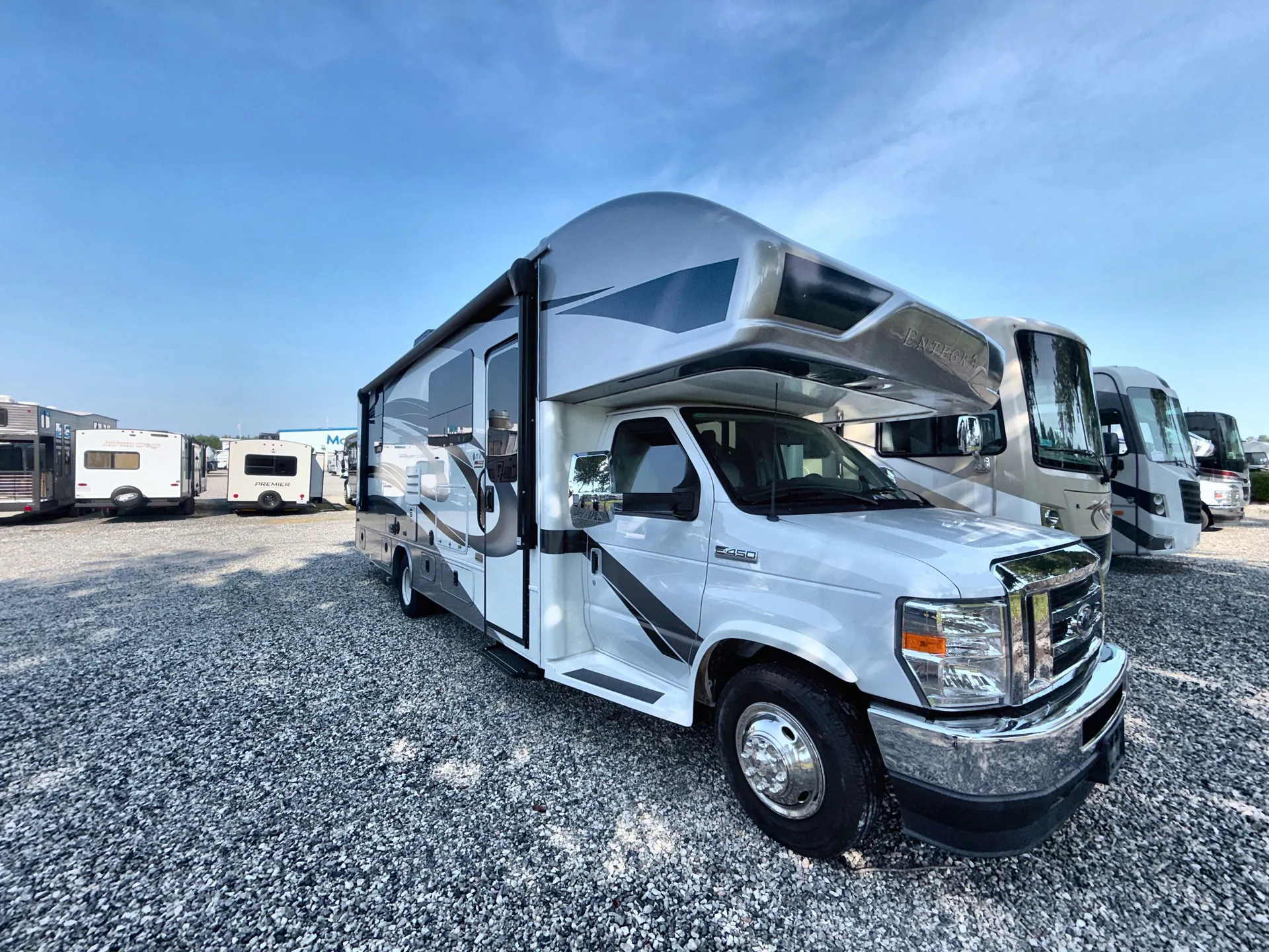 2023 Entegra Coach Esteem 27U - Photo 2
