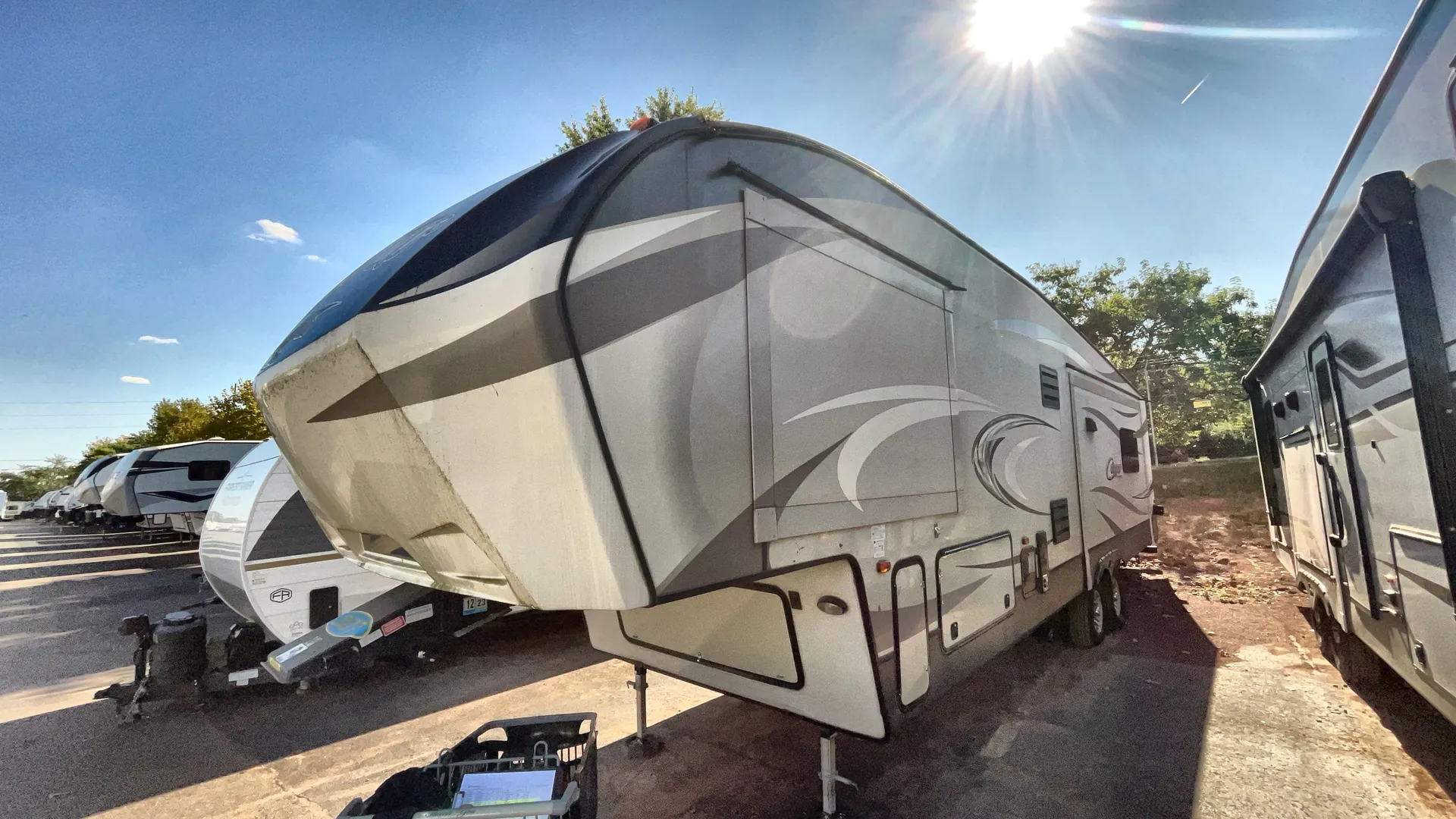 2017 Keystone Cougar 327RES - Photo 2
