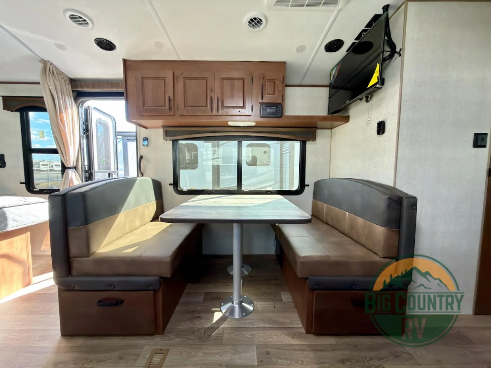 2026 Outdoors RV Timber Ridge Titanium Series 22CE - Photo 4