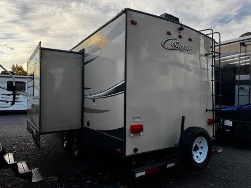 2016 Keystone Cougar Half-Ton 22RBIWE - Photo 4