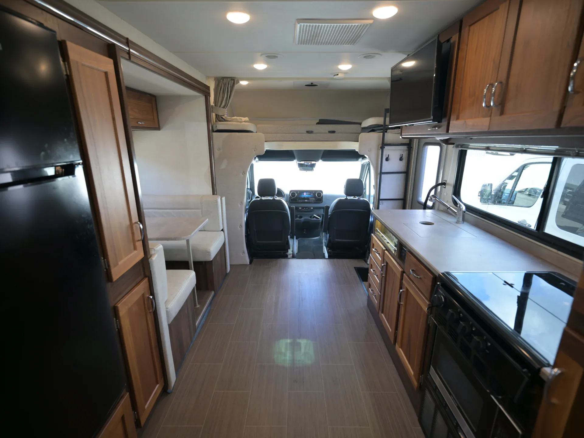 2021 Winnebago Vita 24P - Photo 4