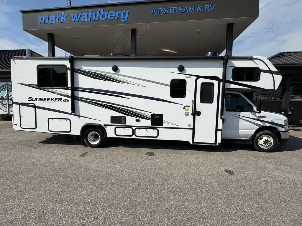 2023 Forest River Sunseeker 2850S LE - Photo 4