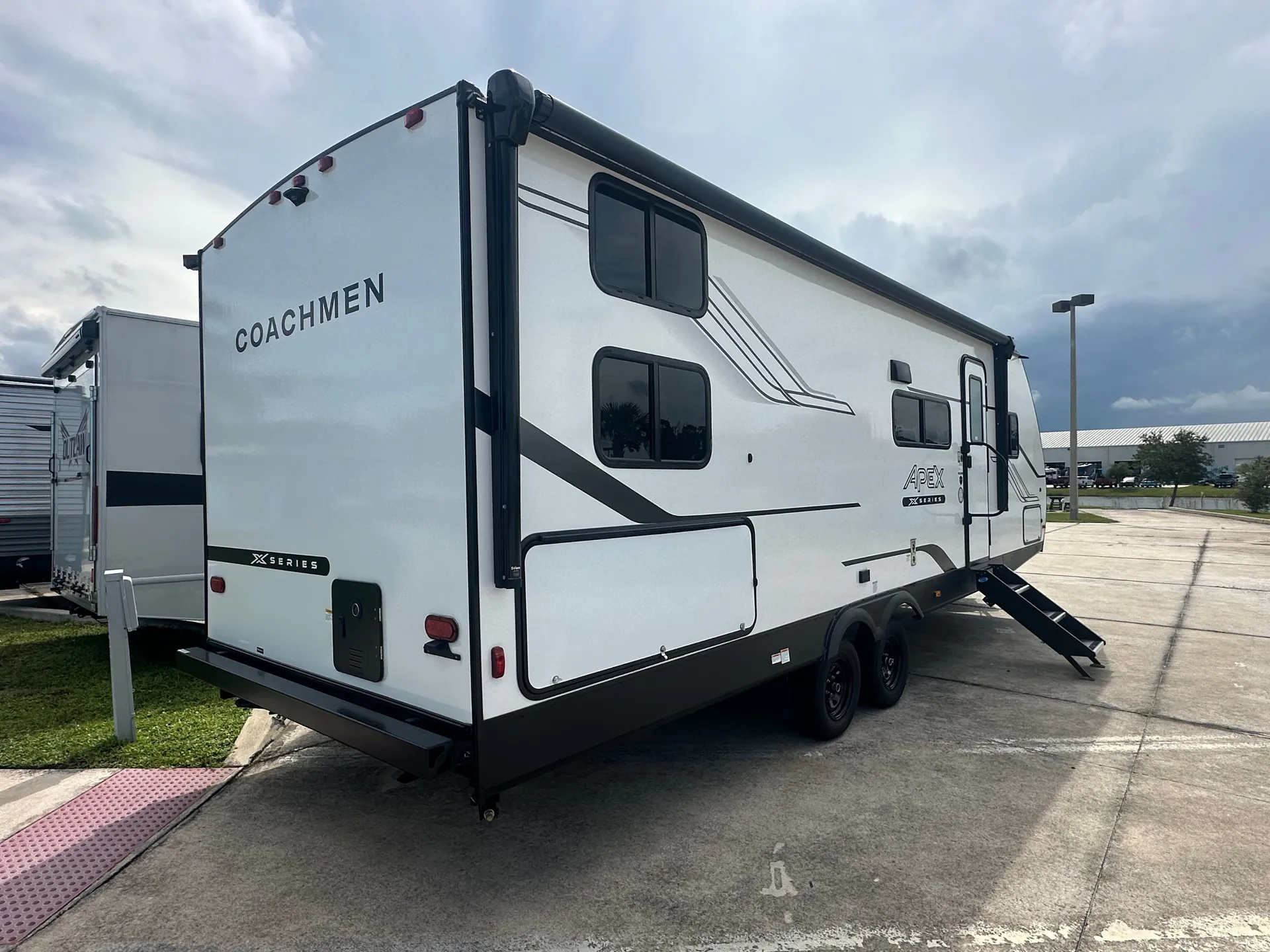 2026 Coachmen Apex Ultra-Lite X 26BHX - Photo 3