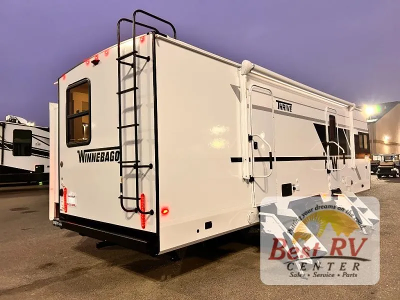 2026 Winnebago Thrive 26FKD - Photo 4