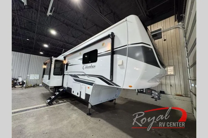 2024 Palomino Columbus 375BH - Photo 2