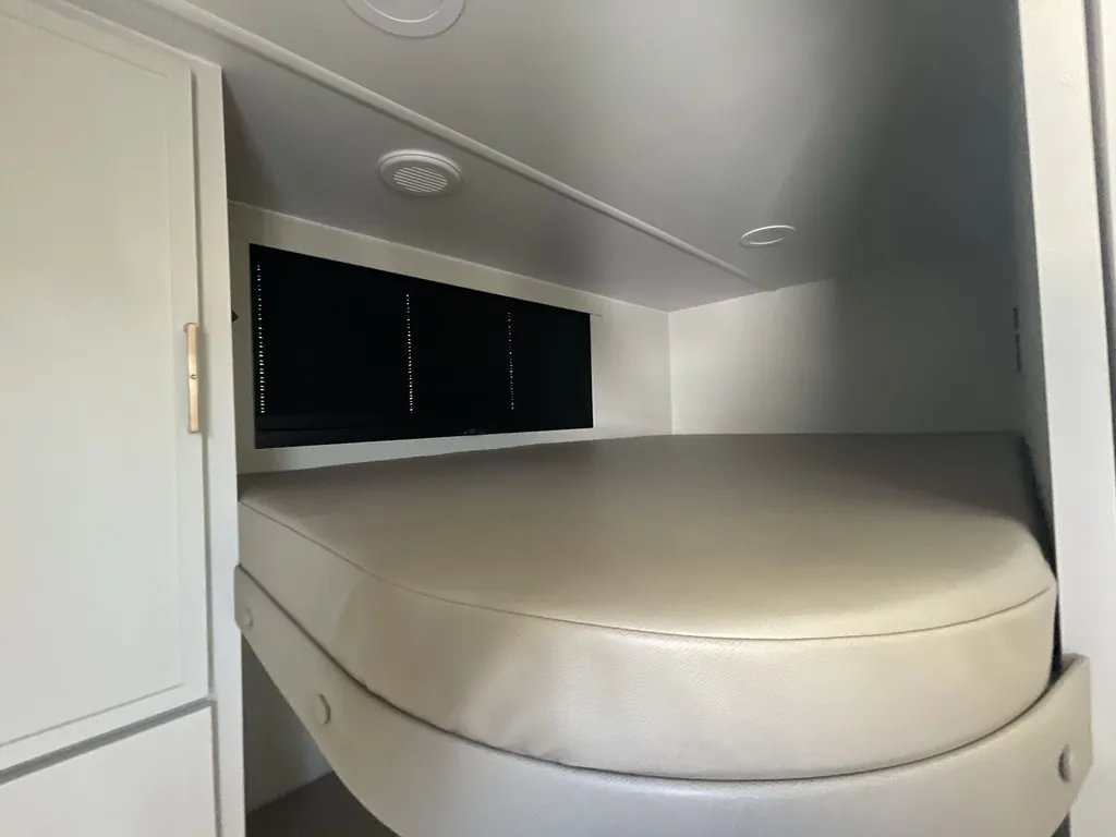 2026 Brinkley Model I 294, Photos photo 19