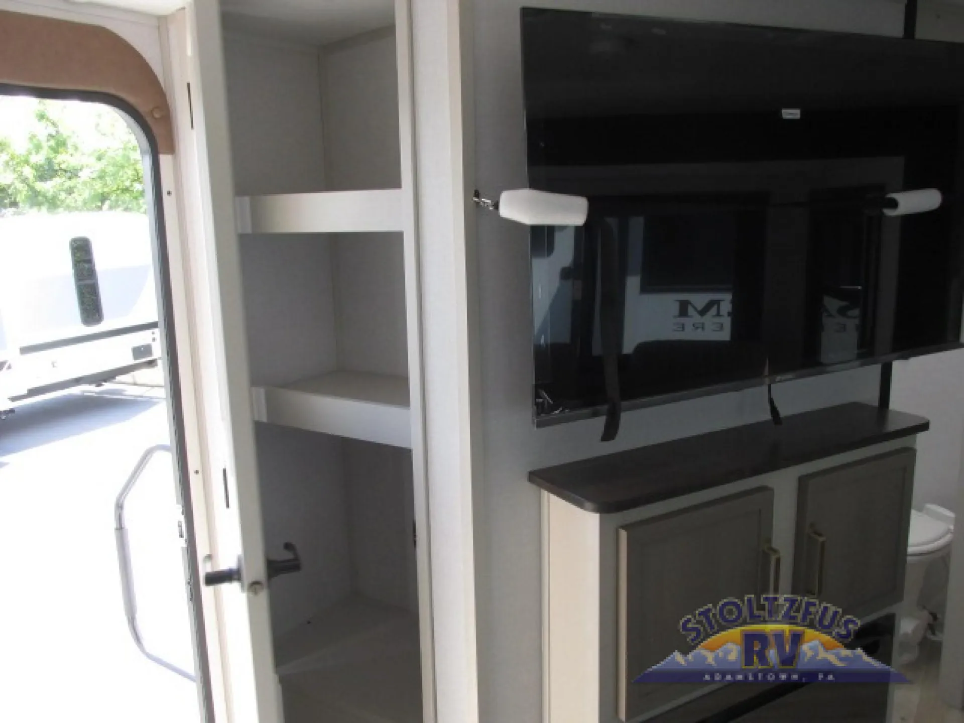 2025 Forest River Salem Hemisphere 270FKS — Photo 7