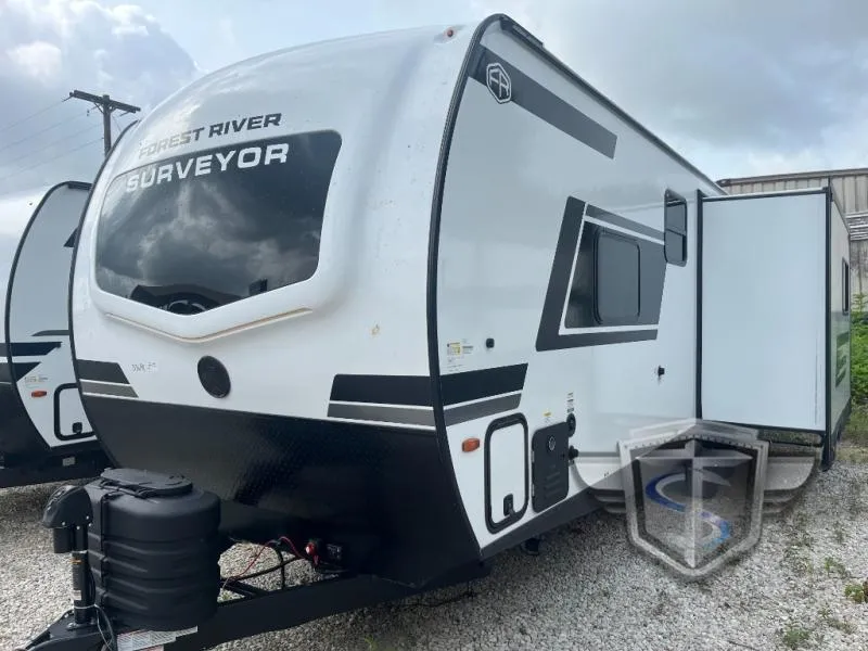 2027 Forest River Grand Surveyor 253RLS - Photo 4