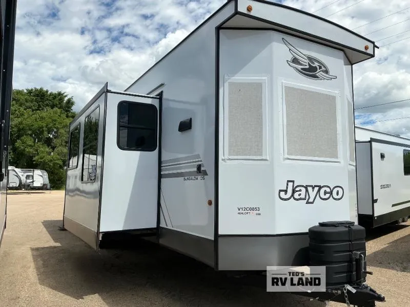 2027 Jayco JAYFLIGHT BUNGALOW 404LOFT - Main photo