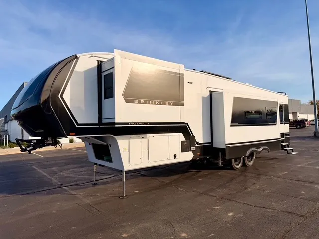 2026 Brinkley Model Z 3515, Photos photo 8