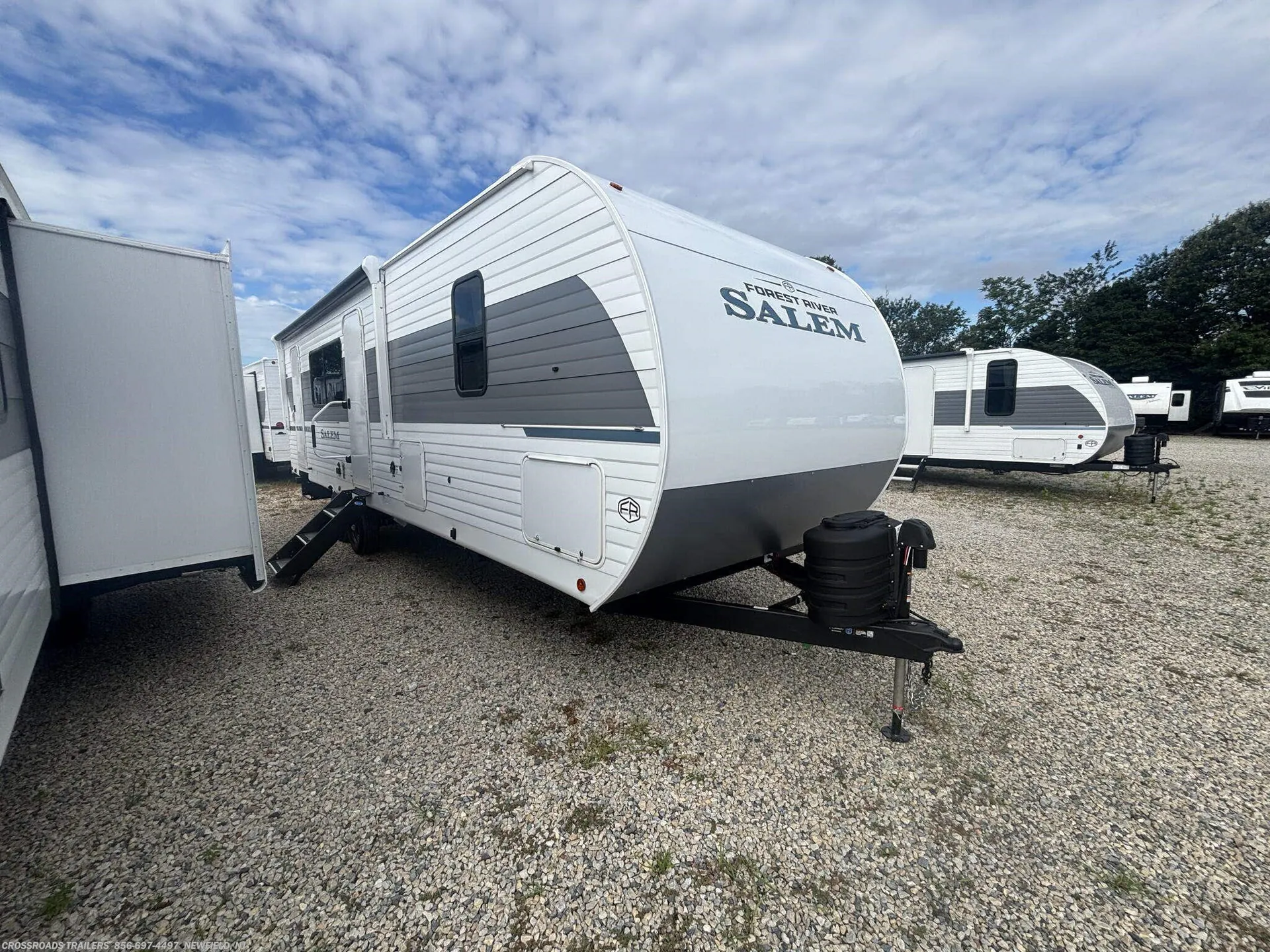 2027 Forest River Salem 26DBHD dealer photo 1 from Crossroads Trailer Sales