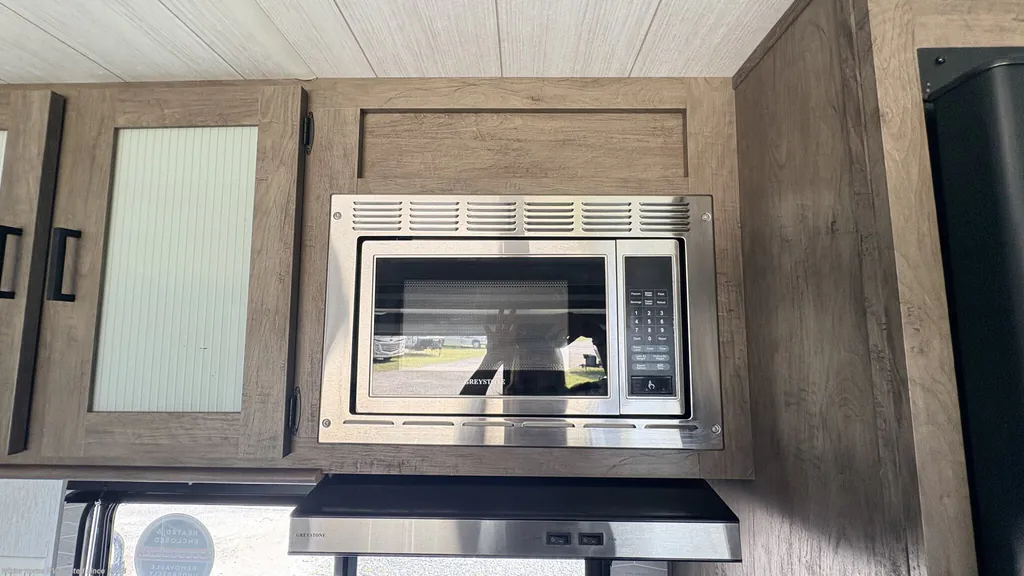 2022 Forest River Wildwood 31KQBTS, Photos photo 31