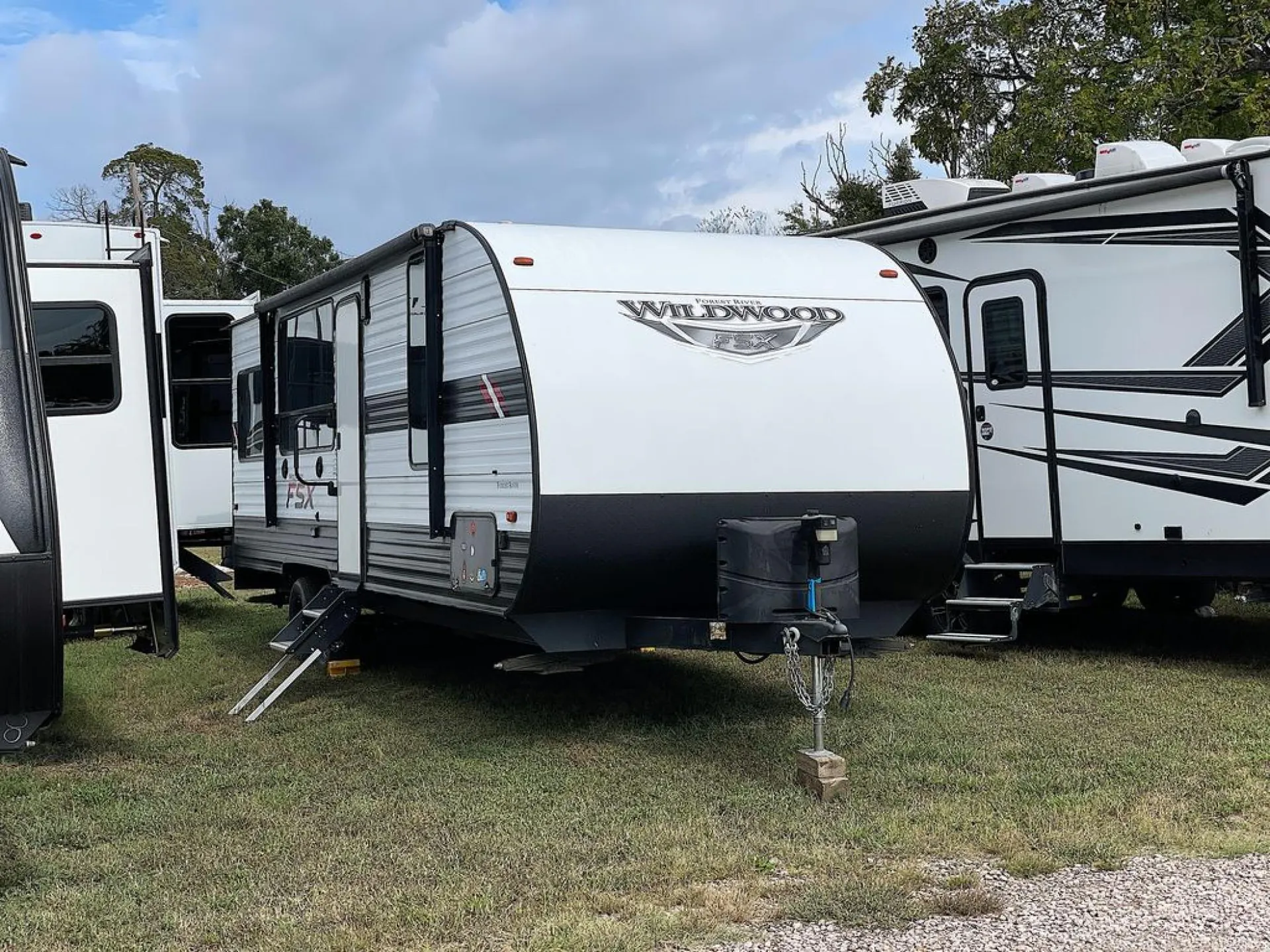 2020 Forest River Wildwood FSX 260RT - Photo 4