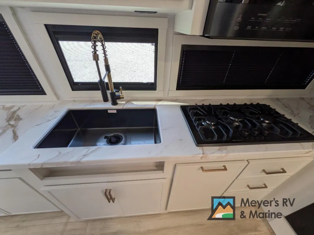 2026 Brinkley Model Ix 20X, Photos photo 7