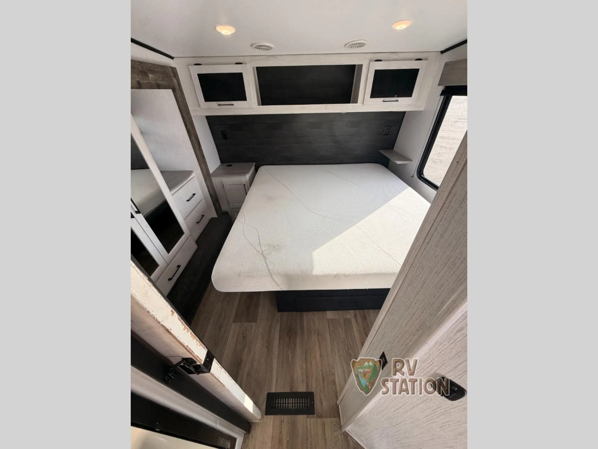 2023 Heartland Gravity 3550 - Photo 3