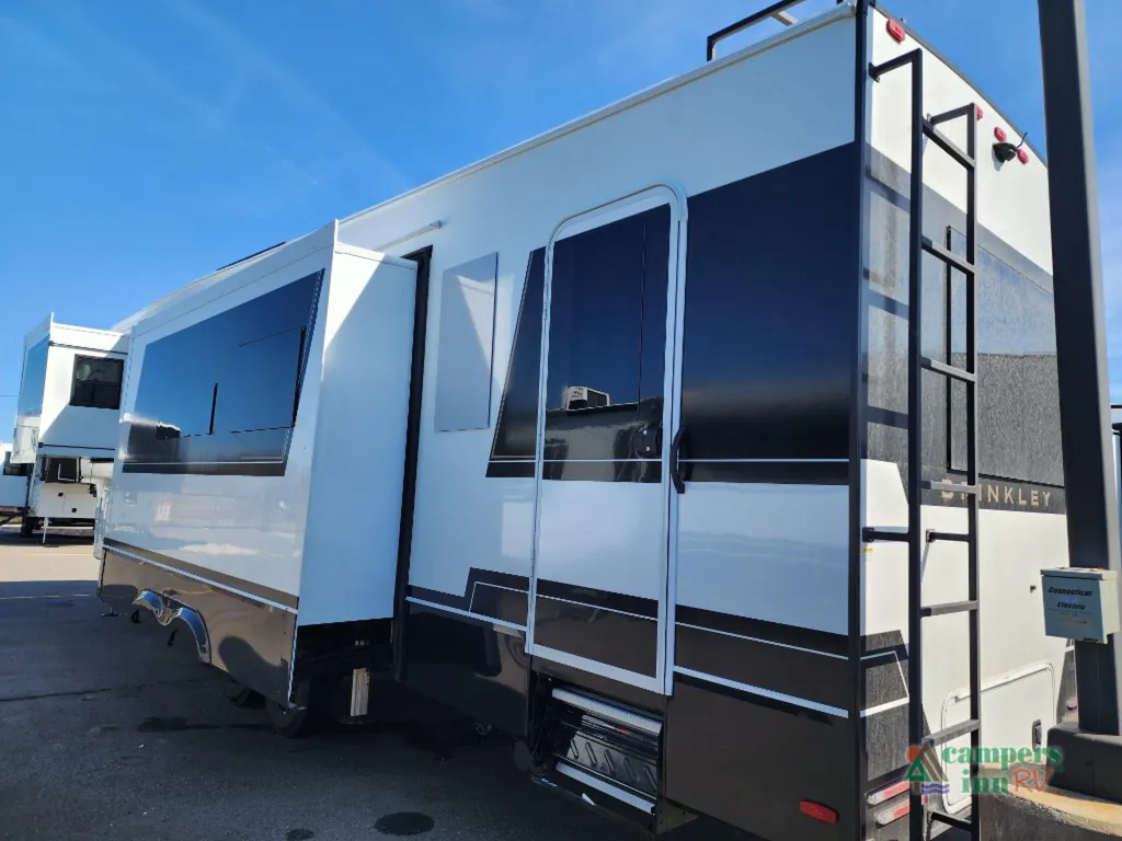 2026 Brinkley Model Z 3515, Photos photo 8