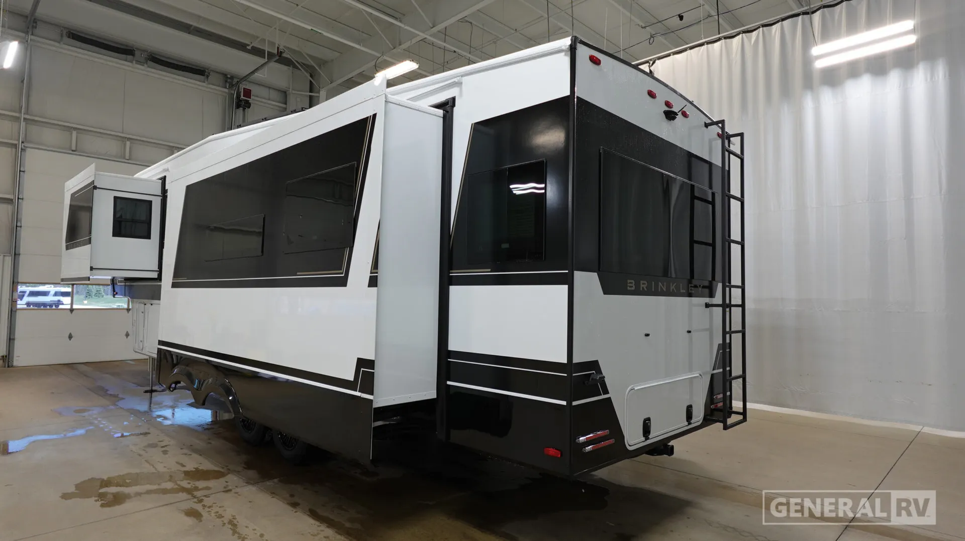 2026 Brinkley Model Z 3100 - Photo 4
