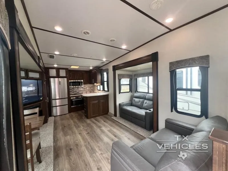 2019 Forest River RV Wildcat 37WB - Main photo