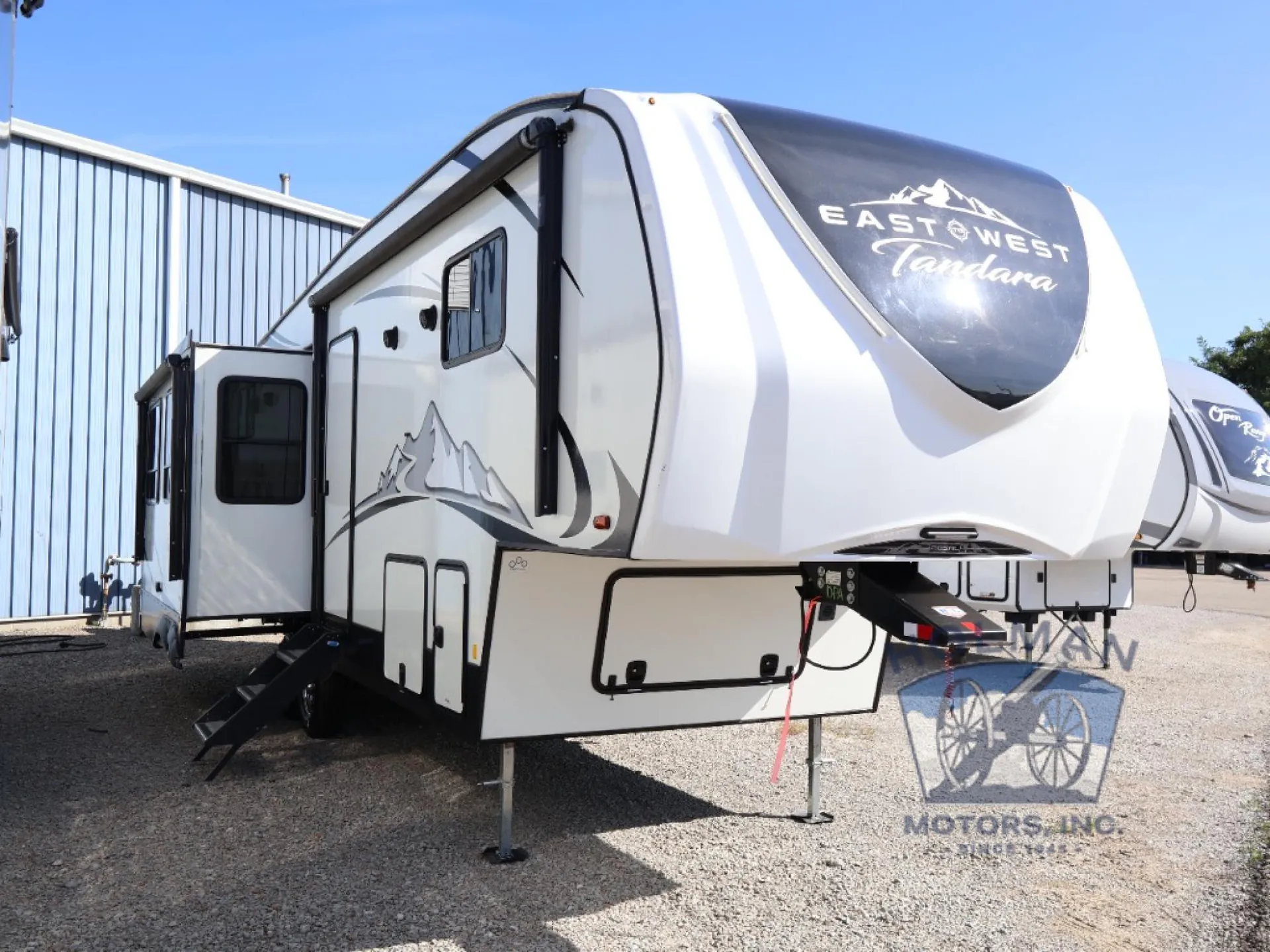2021 East to West Tandara 285RL - Photo 2