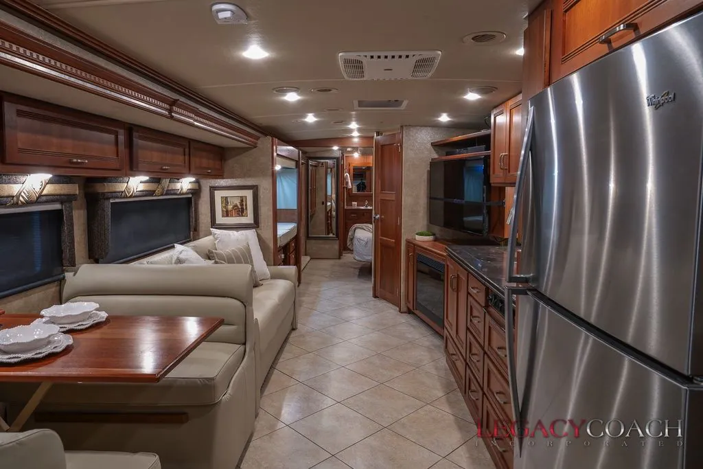 2016 Winnebago Forza 38R - Photo 3