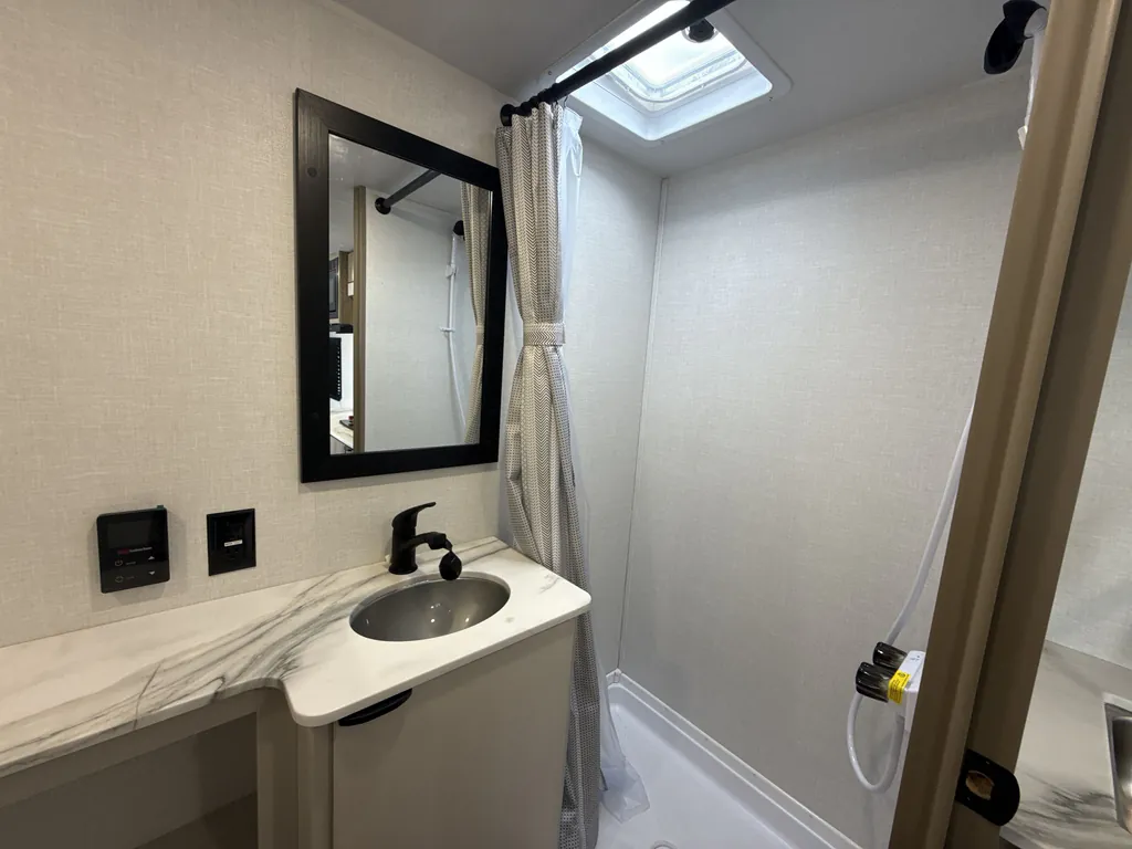 2027 Forest River Airelume 162, Photos photo 14