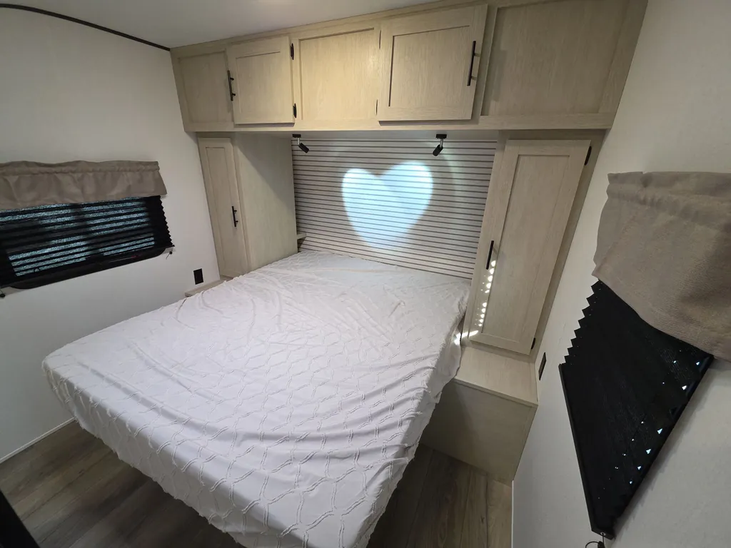 2026 Shasta RVs i-5 Edition 532BEDS, Photos photo 24