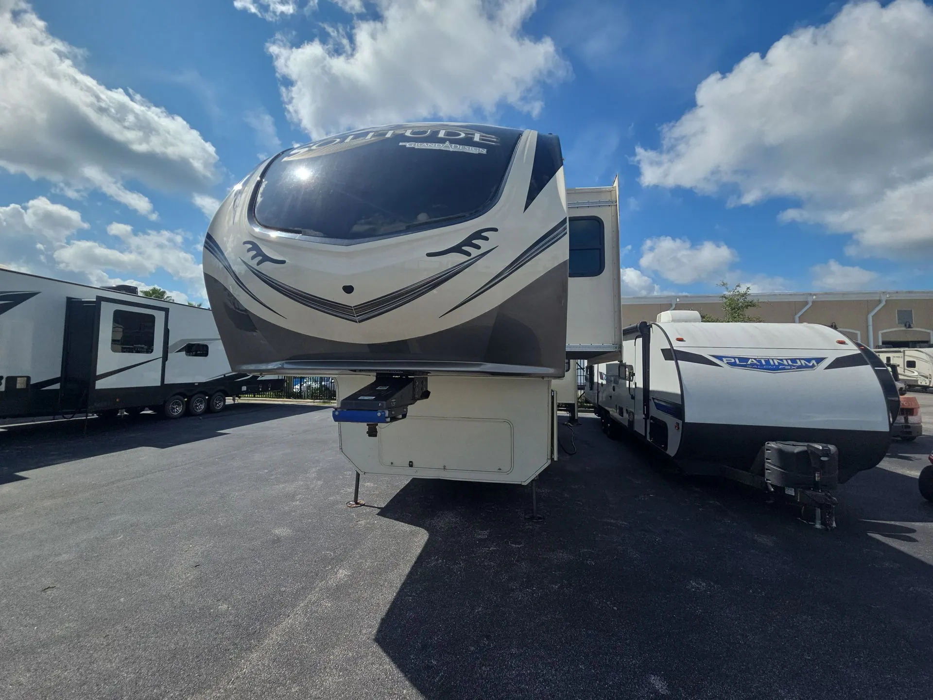 2022 Grand Design Solitude 390RK - Photo 4