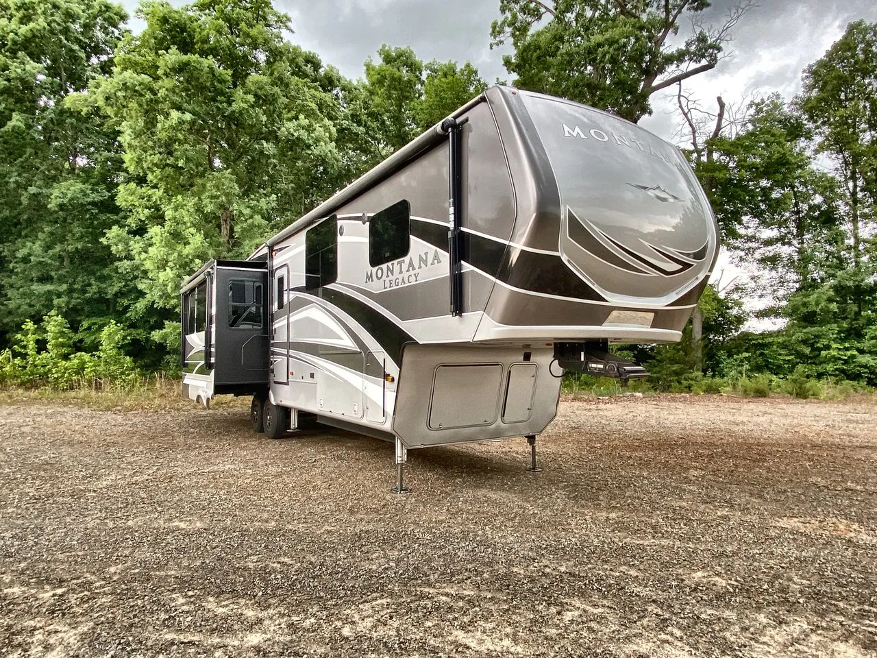 2021 Keystone Montana 3231CK
