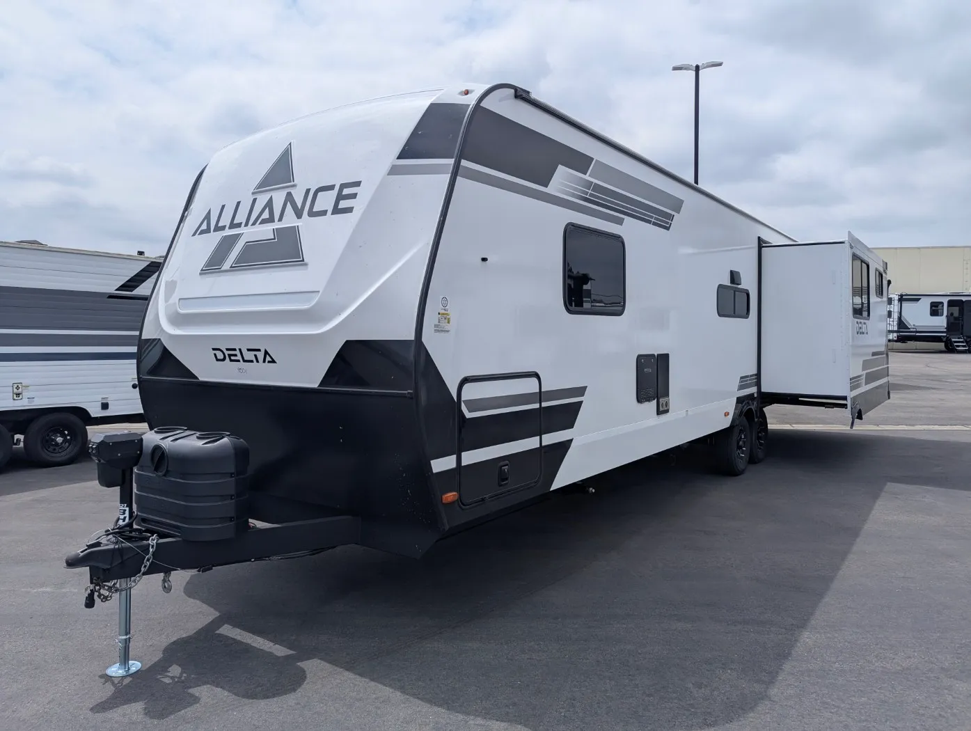 2026 Alliance RV Delta 321BH - Photo 4
