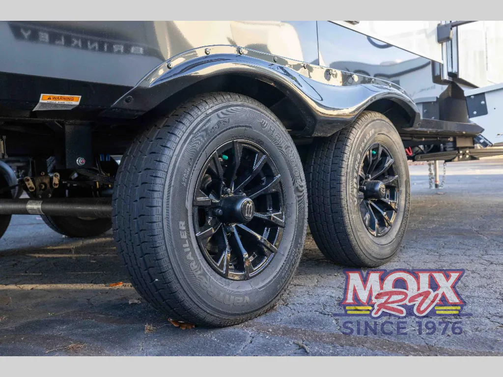 2026 Brinkley Model Ix 20X, Photos photo 5