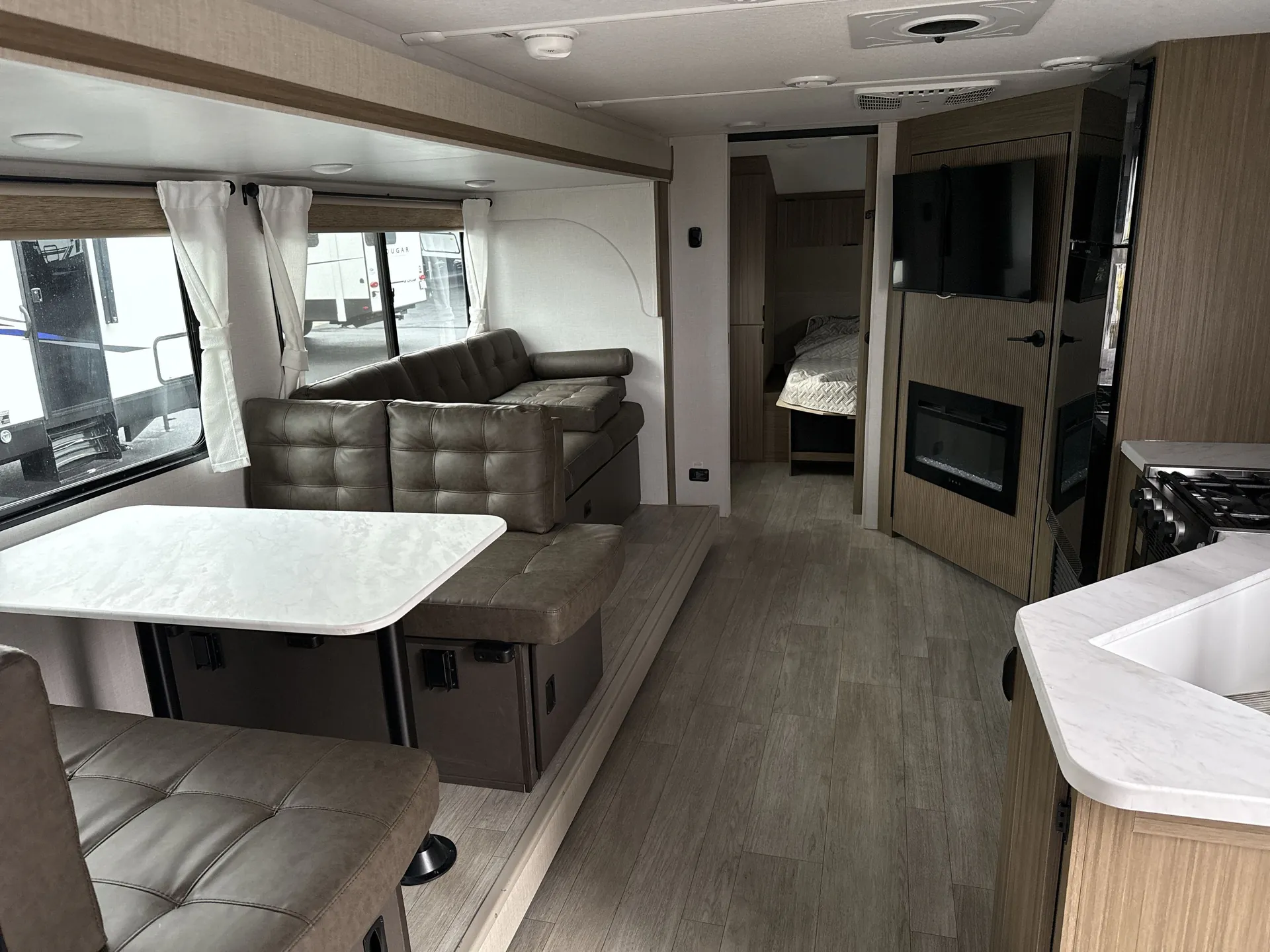 2025 Forest River Wildwood X-Lite 26ICE - Photo 3
