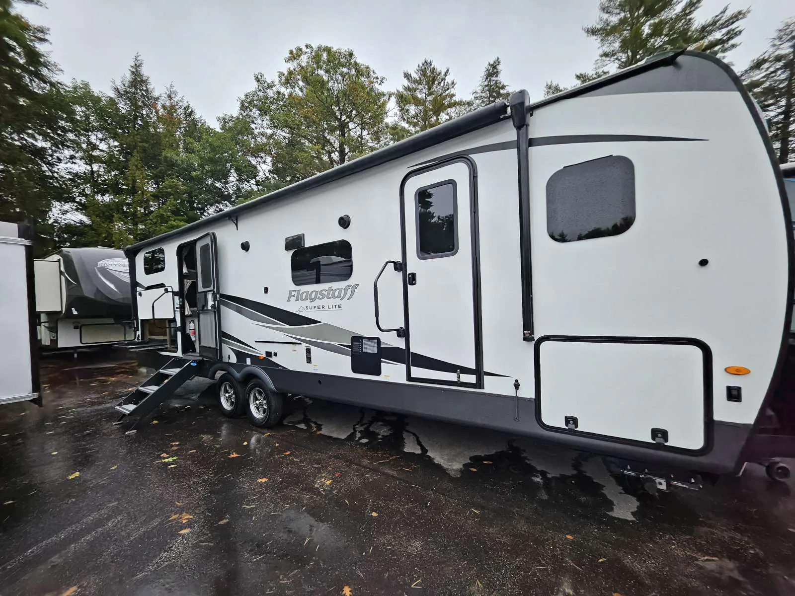 2024 Forest River Flagstaff Super Lite 27BHWS - Photo 4