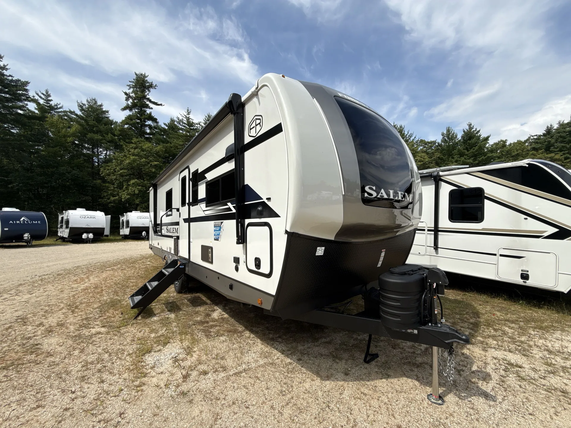 2027 Forest River Salem Hemisphere 261FKRB dealer photo 1 from Camping World