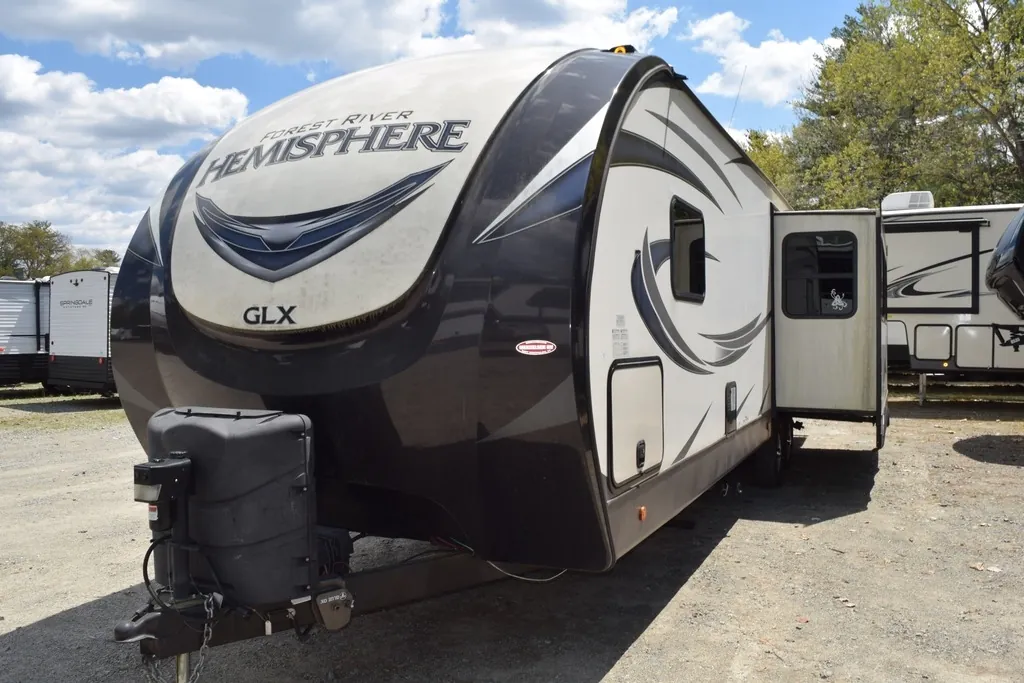 2019 Forest River Salem Hemisphere GLX 283RK - Photo 3