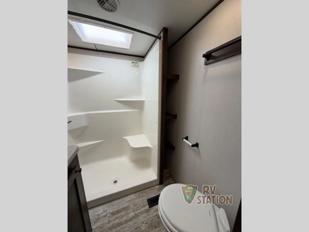 2022 Forest River XLR Nitro 35DK5, Photos photo 23