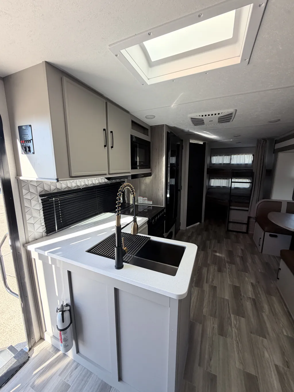 2024 Forest River Vibe 26BH, Photos photo 10