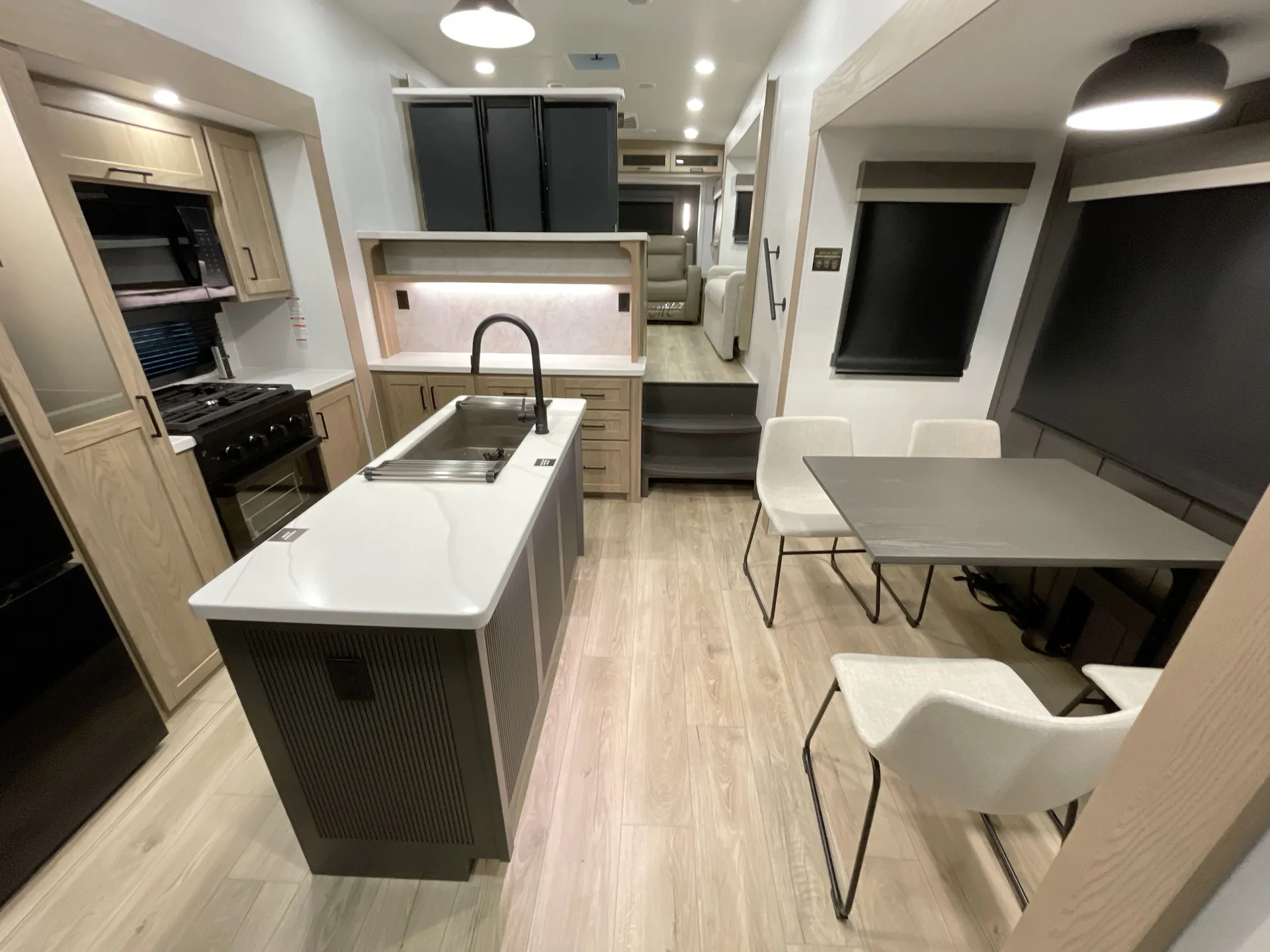 2026 Forest River Rockwood Signature 402SFL — backside