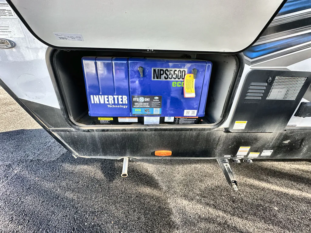 2022 Forest River XLR Hyperlite 3212, Photos photo 2