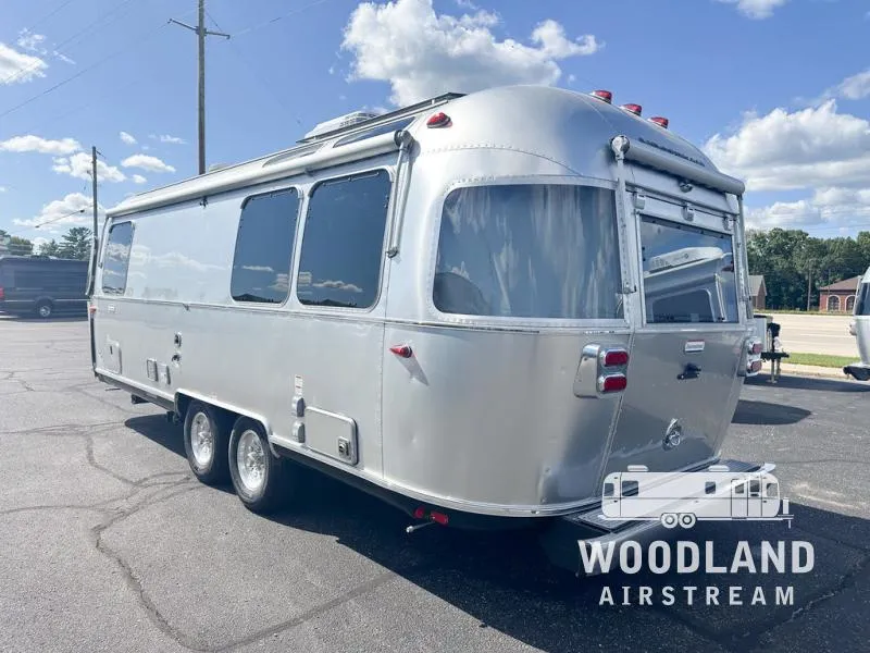 2026 Airstream International 25FB - Photo 4