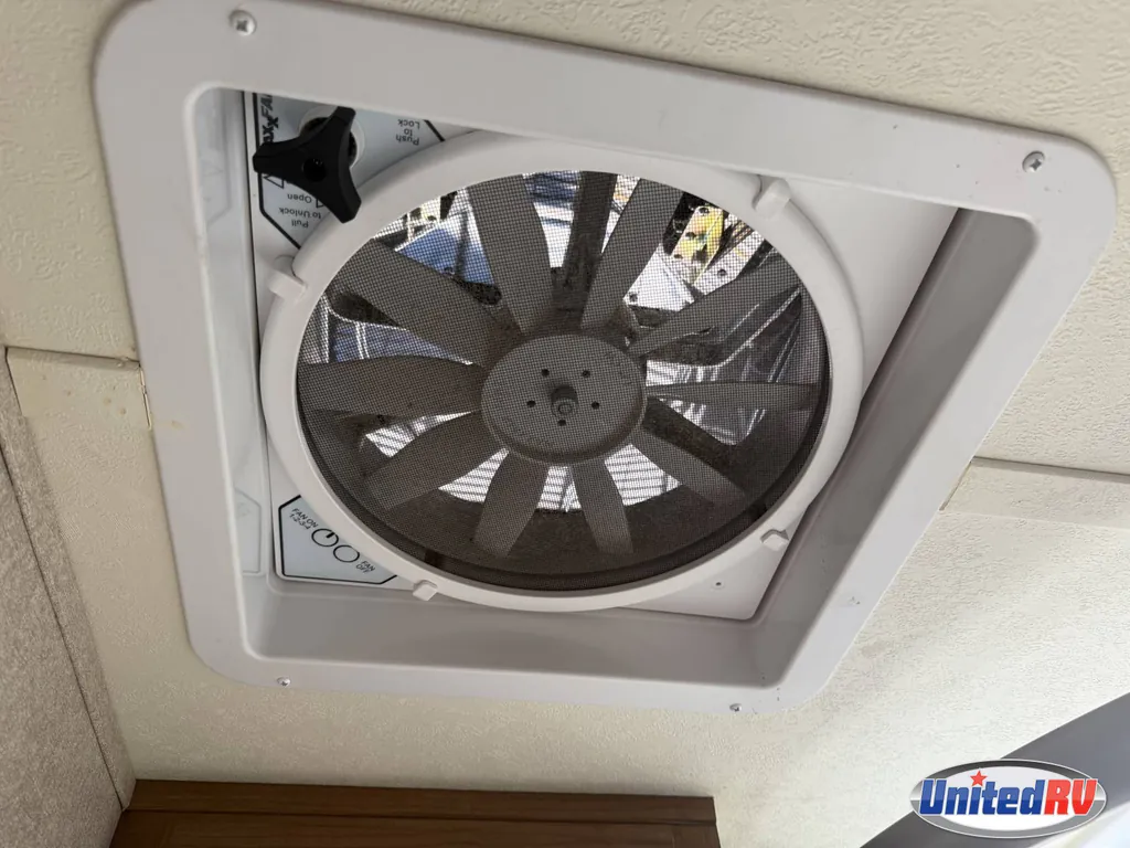 2018 Forest River Rockwood Mini Lite 2109S, Photos photo 37