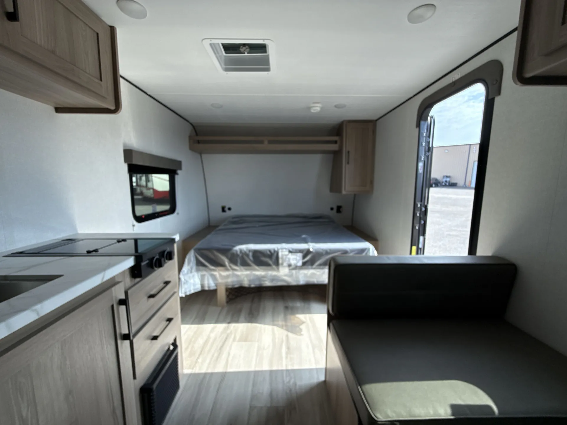 2026 Keystone Coleman Light 17RX — living area main
