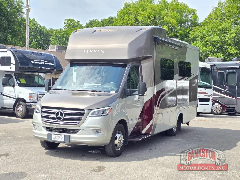 2023 Tiffin Wayfarer 25 JW, Photos photo 8