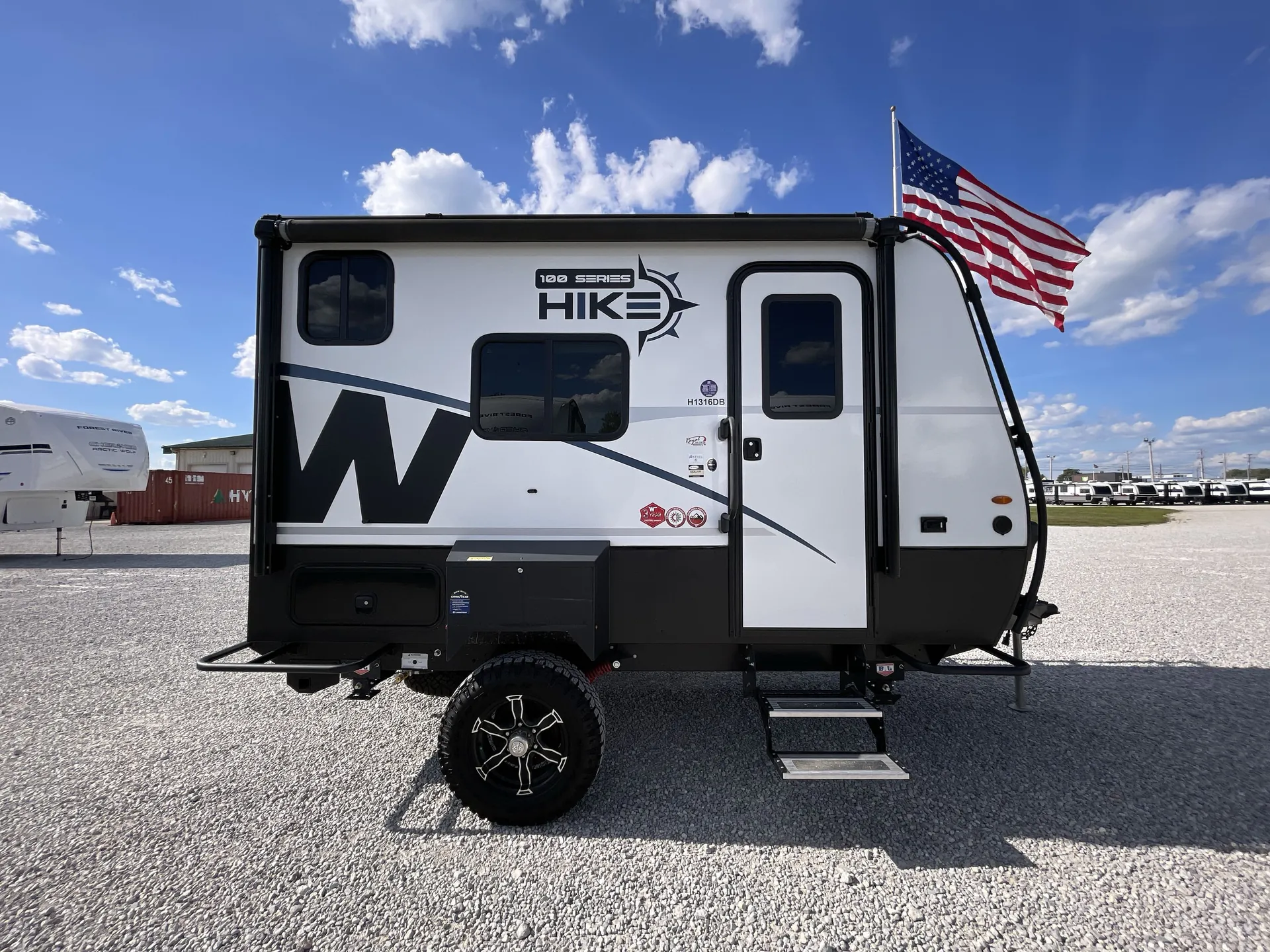 2023 Winnebago HIKE 100 1316DB — campside