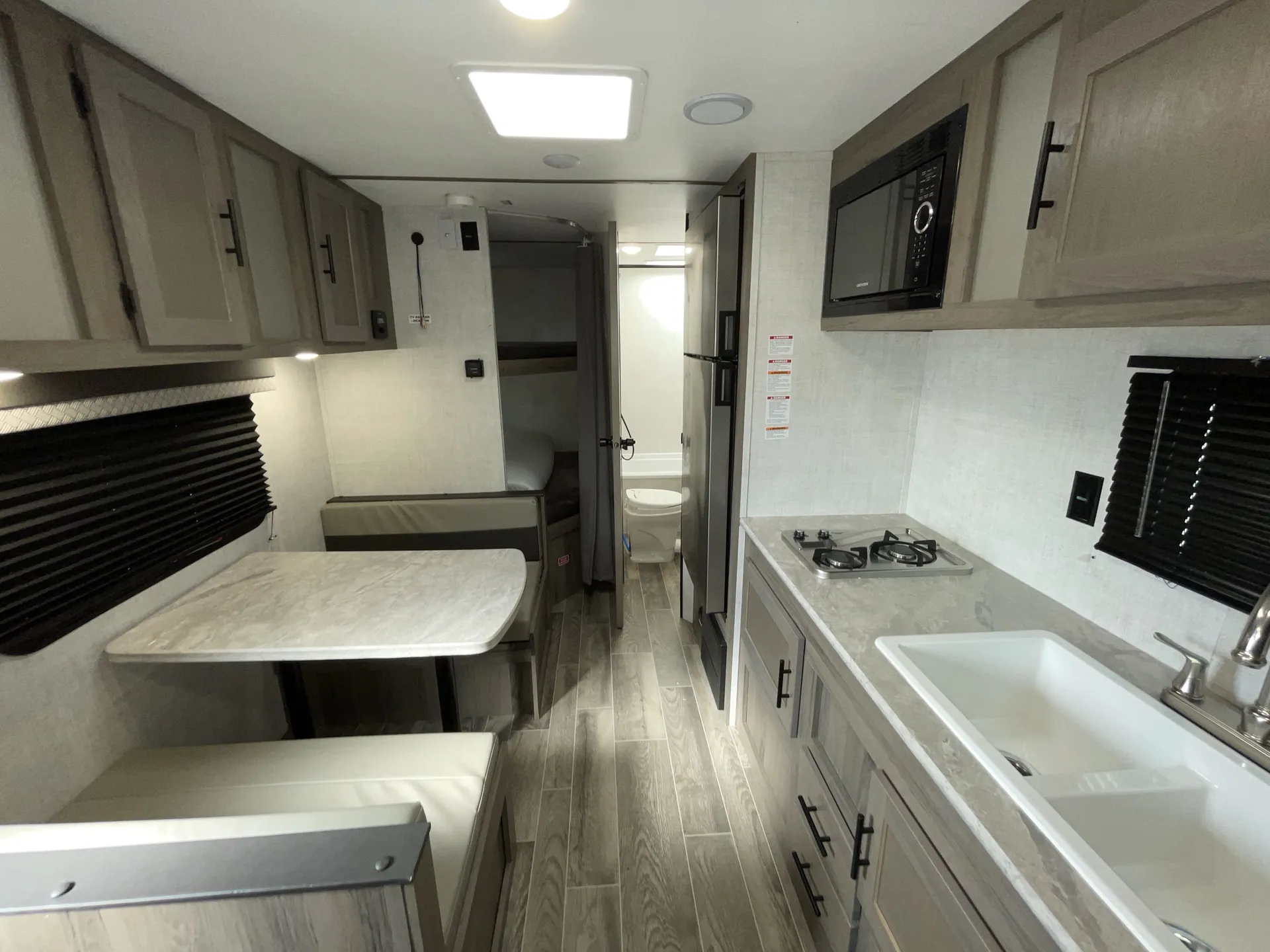 2022 Gulf Stream Innsbruck 197BH — living area main